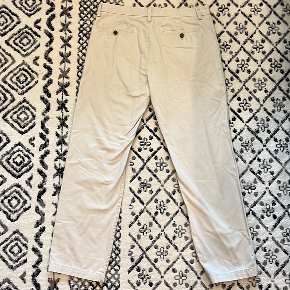 Old navy slim fit khaki pants - Picture 6 of 11